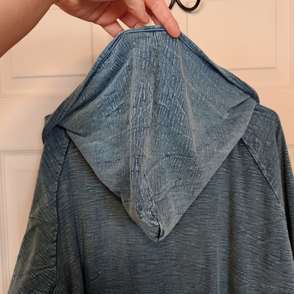 Avani Floral Embroidered V-Neck Oversized Hoodie Sweater Plus Size - Picture 8 of 8